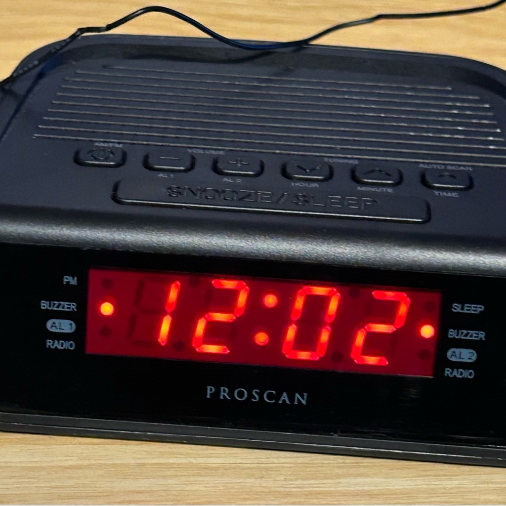 Black Digital Radio Alarm Clock